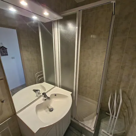 Moderne Et Lumineux Au Pied Des Pistes - Fr-1-814-79 Apartmán *